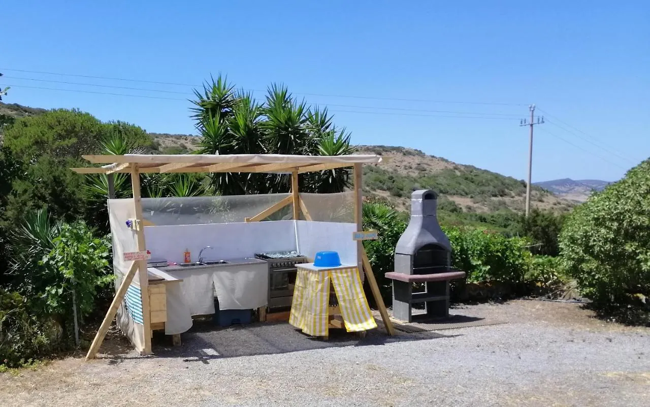 Bauernhof Agriturismo Glamping Erbe Matte SantʼAntìoco