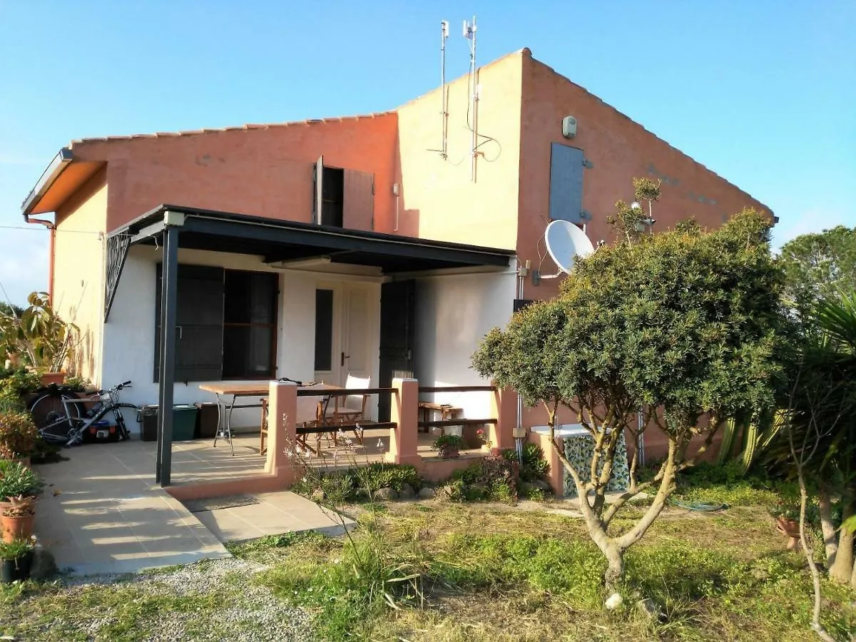 Bauernhof Agriturismo Glamping Erbe Matte SantʼAntìoco