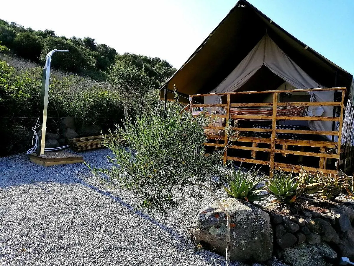 Agriturismo Glamping Erbe Matte SantʼAntìoco Italien